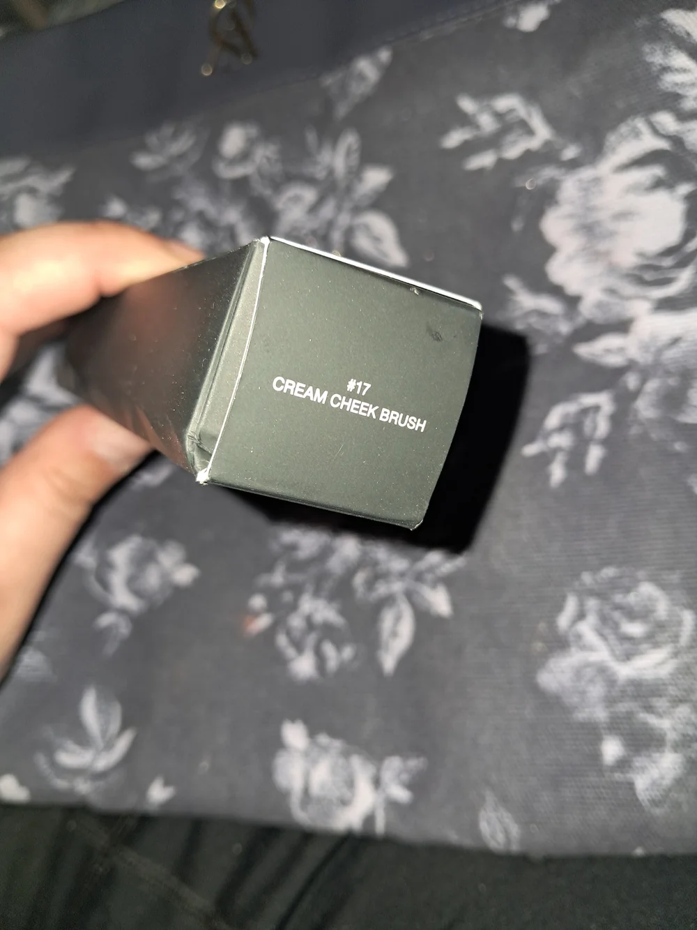 NARS #17 Cream Cheek Brush - Black